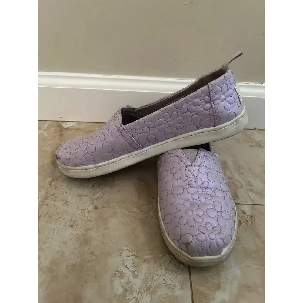 Toms Youth 5 Misty Lilac Iridescent Quilted Daisy Alpargata Shoes Fits W 6.5